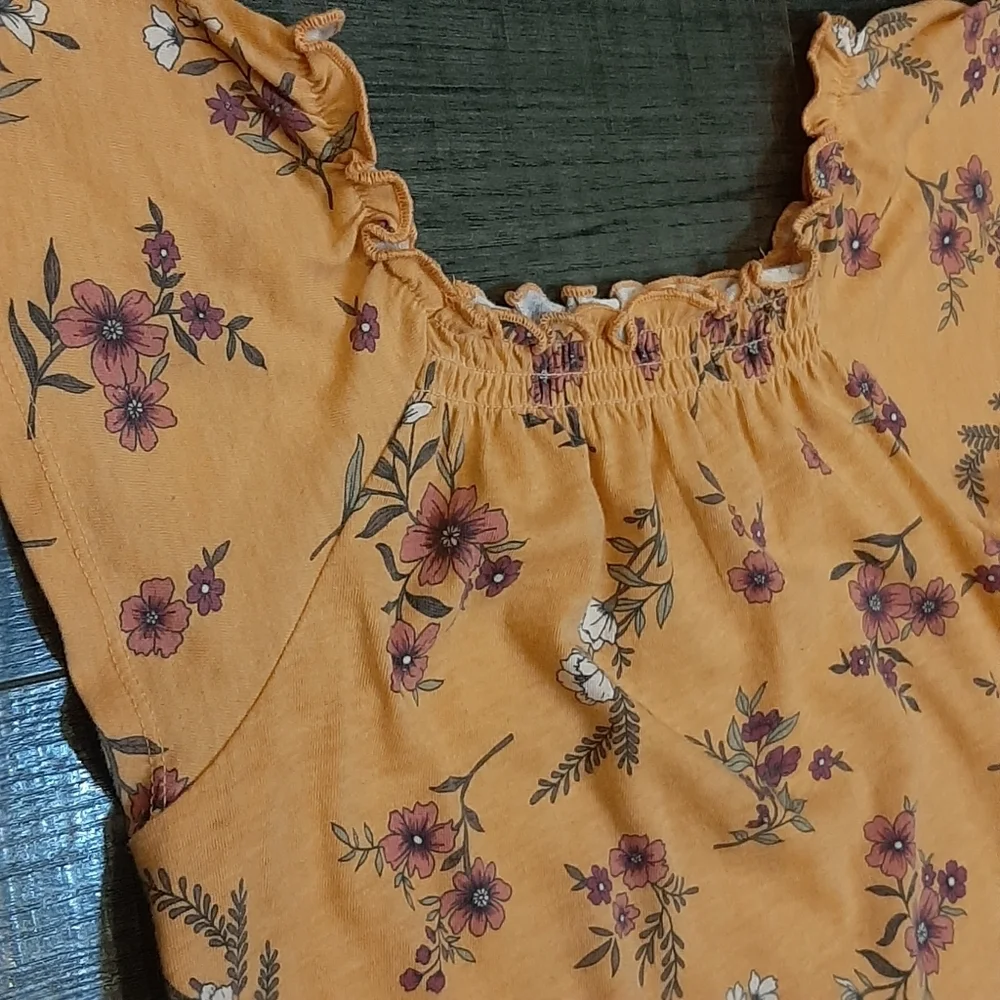 💠Childrens Place 2pc Set Floral Top Ruffled Skirt Smocked Girls Outfit - Picture 6 of 14